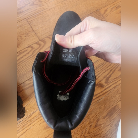 New Condition Black Roots Buff Boots - Picture 6 of 7